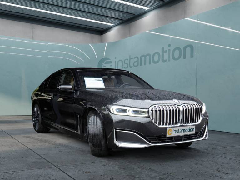 BMW 740